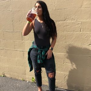 Meet your Posher, Shaina